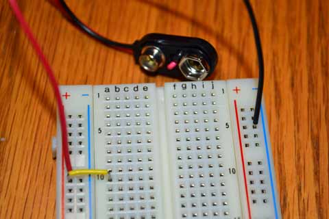 Easy LED circuit project | Science Kids.com